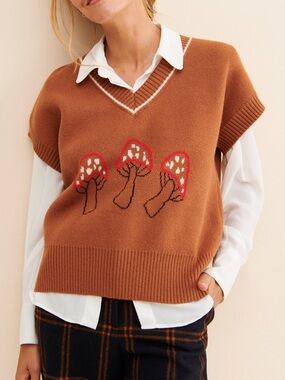 Lisa Says Gah Chestnut V-Neck Mushroom Intarsia Sweater Vest
